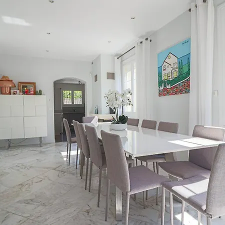 Sous Bois Charming With Outdoor Area & Jacuzzi At 200m From Beaches Of Juan Αντίμπ